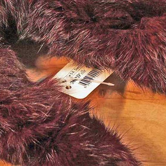 SCARF, RABBIT FUR POM-POMS, BURGUNDY, 29 X 4 INCHES, BOTH SIDES ARE SOFT WOVEN - Picture 2 of 4